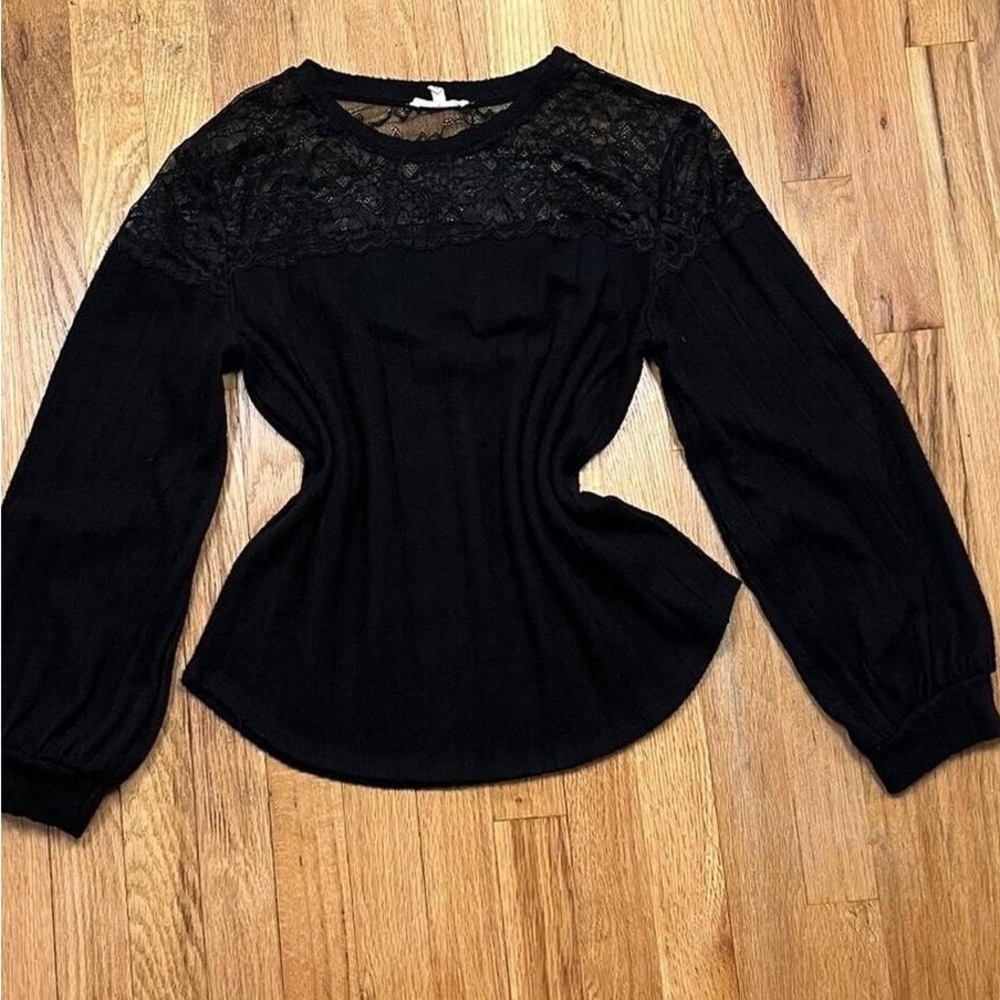 Elegant Black Lace Women's Top